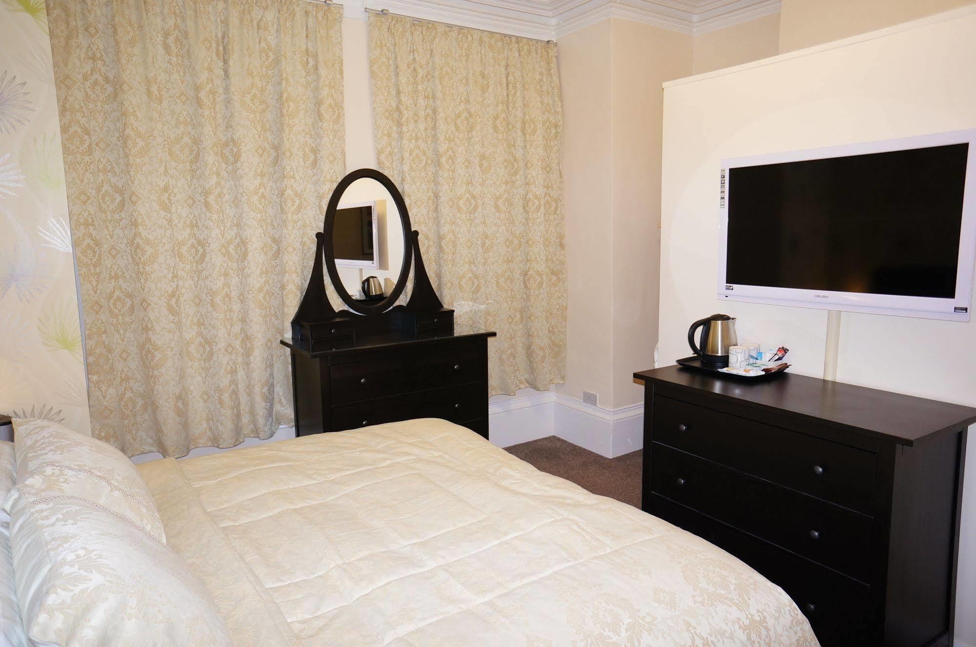 The Shores Hotel, Central Blackpool Extérieur photo